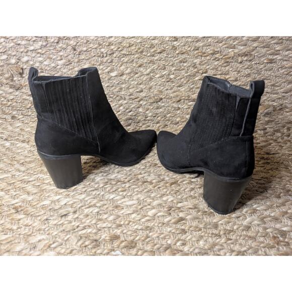 Bohme Black Suede Ankle Booties Point Toe Size 8.5 Block Heel Boots - Picture 3 of 7